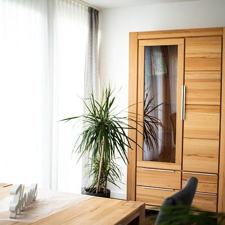 Ferienwohnung Am Schlosspark Ebersdorf  Exterior foto